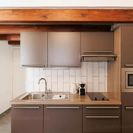 Aout 43 Appartement *